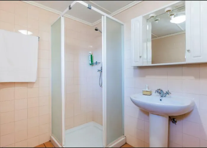 بيت ضيافة Park فيلا دو كوندي