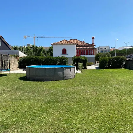 Guest house House With Swimming Pool Vila do Conde