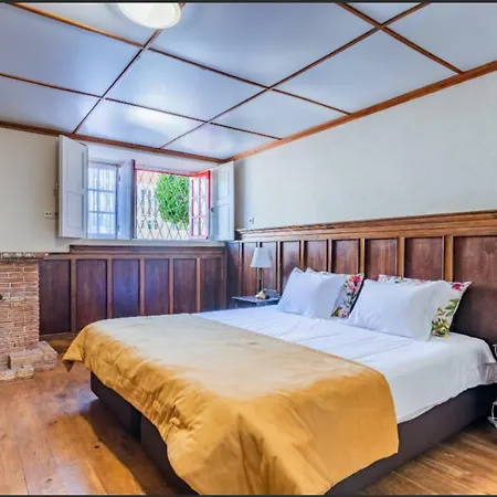 Guest house House With Swimming Pool Vila do Conde